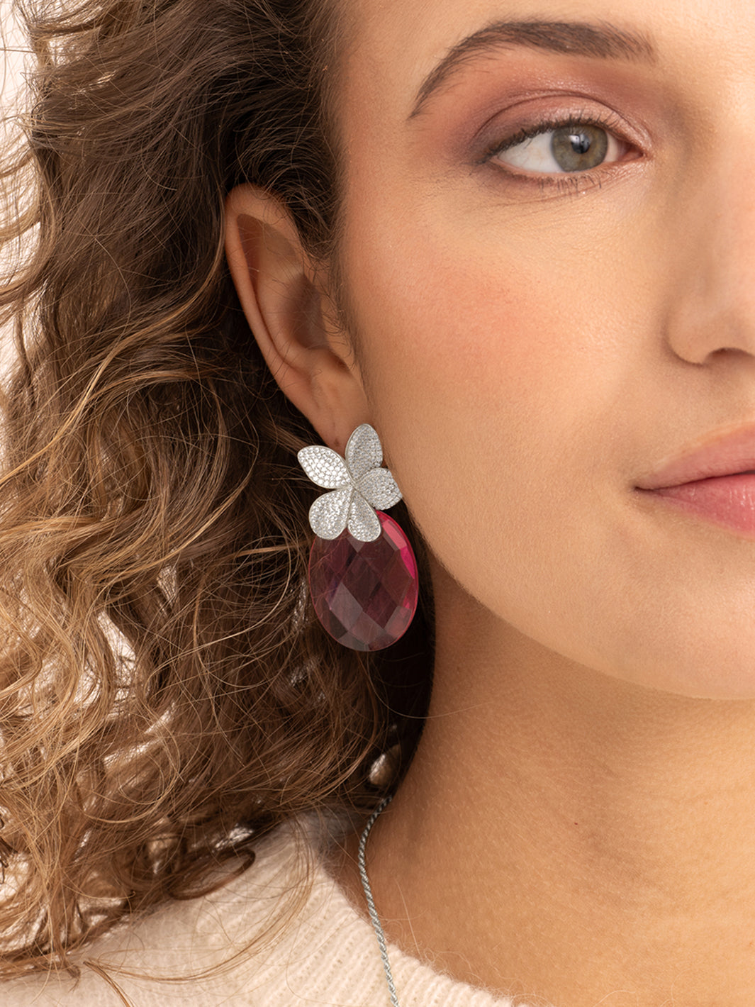 Fuchsia Quartz Large oval Flora Push Back CZ Oorbellen set | Zilver