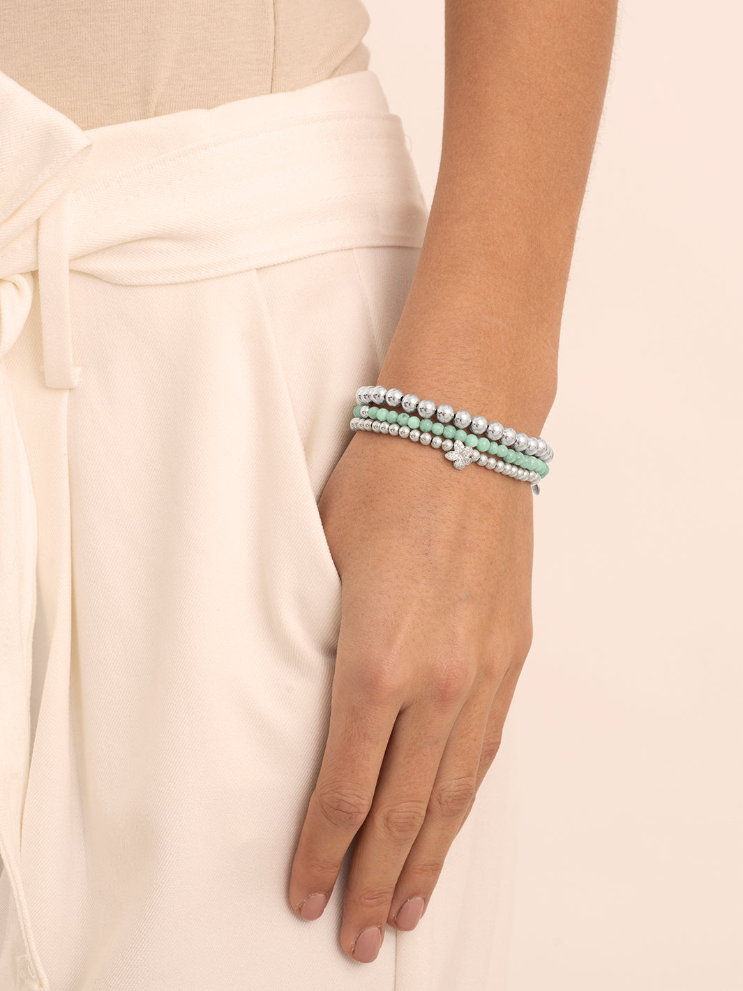 Rich Green Amazonite Flora Disc Armbanden Stack | Zilver