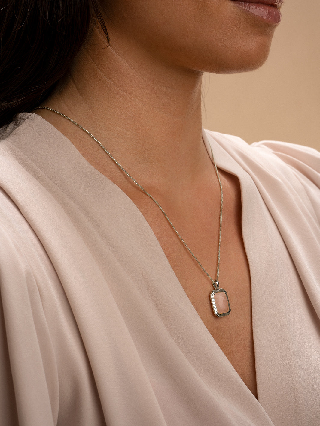 Zilveren baguette pendant met echte edelsteen Rozenkwarts aan gourmet ketting Sparkling Jewels