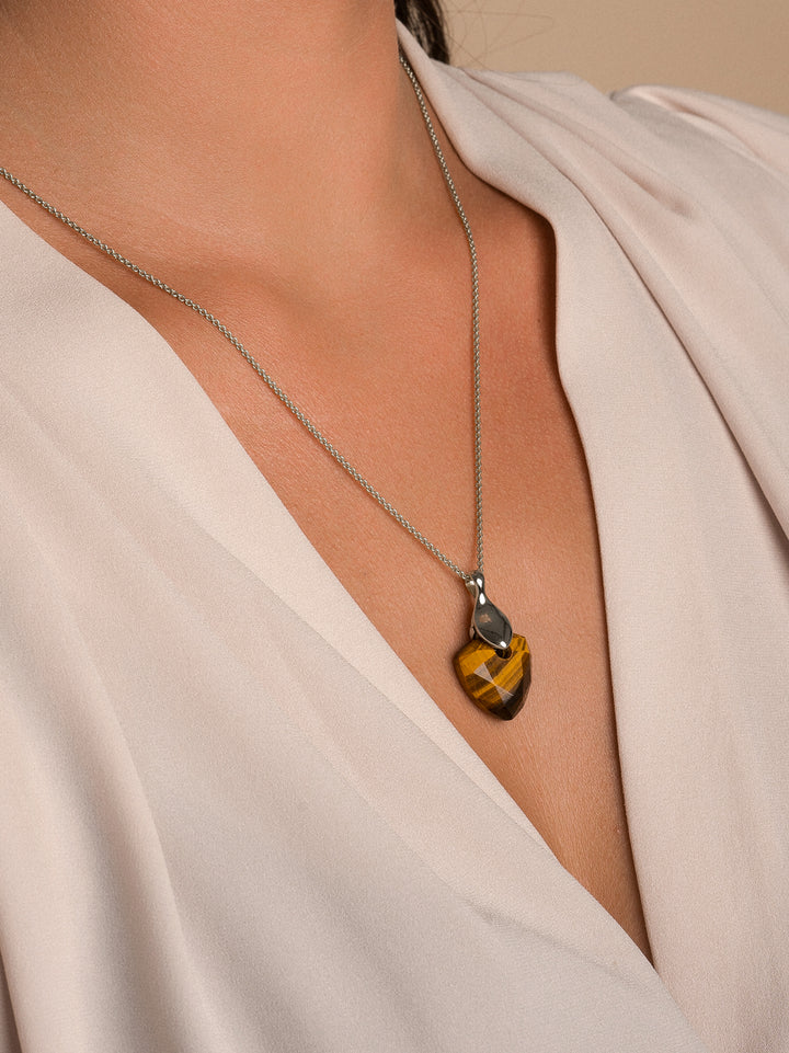 Tiger Eye Trillion Cut ketting edelsteen