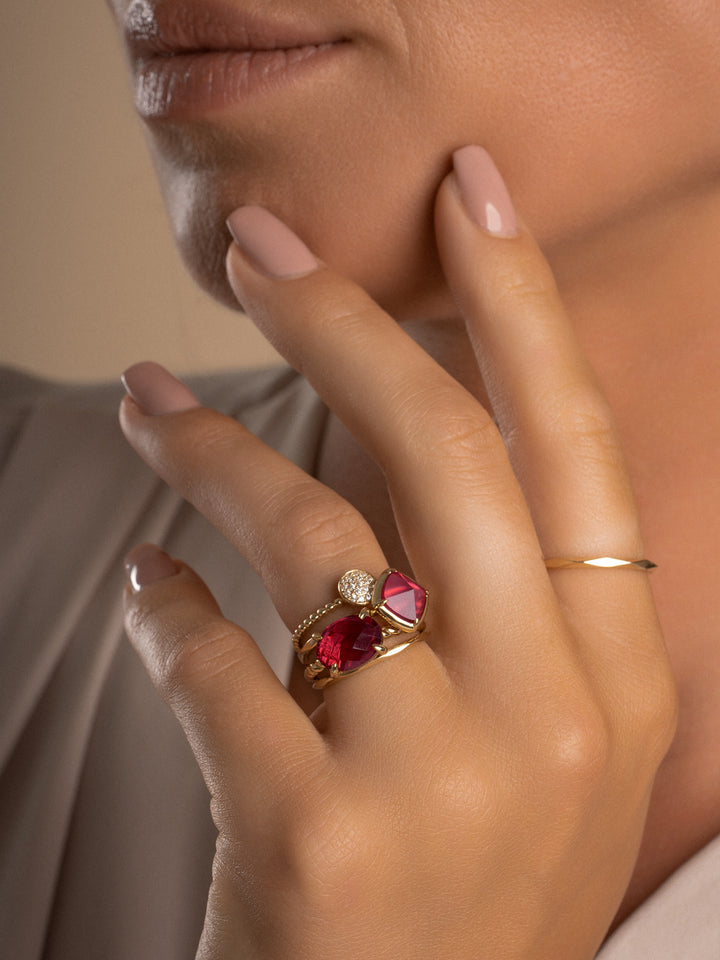 Edge Ring Fuchsia Quartz | 9 karaat